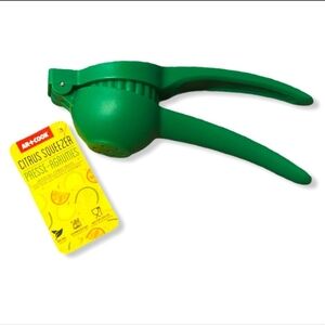 Green Citrus Squeezer
